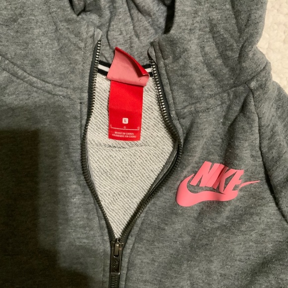 Nike Jacket - Picture 2 of 2